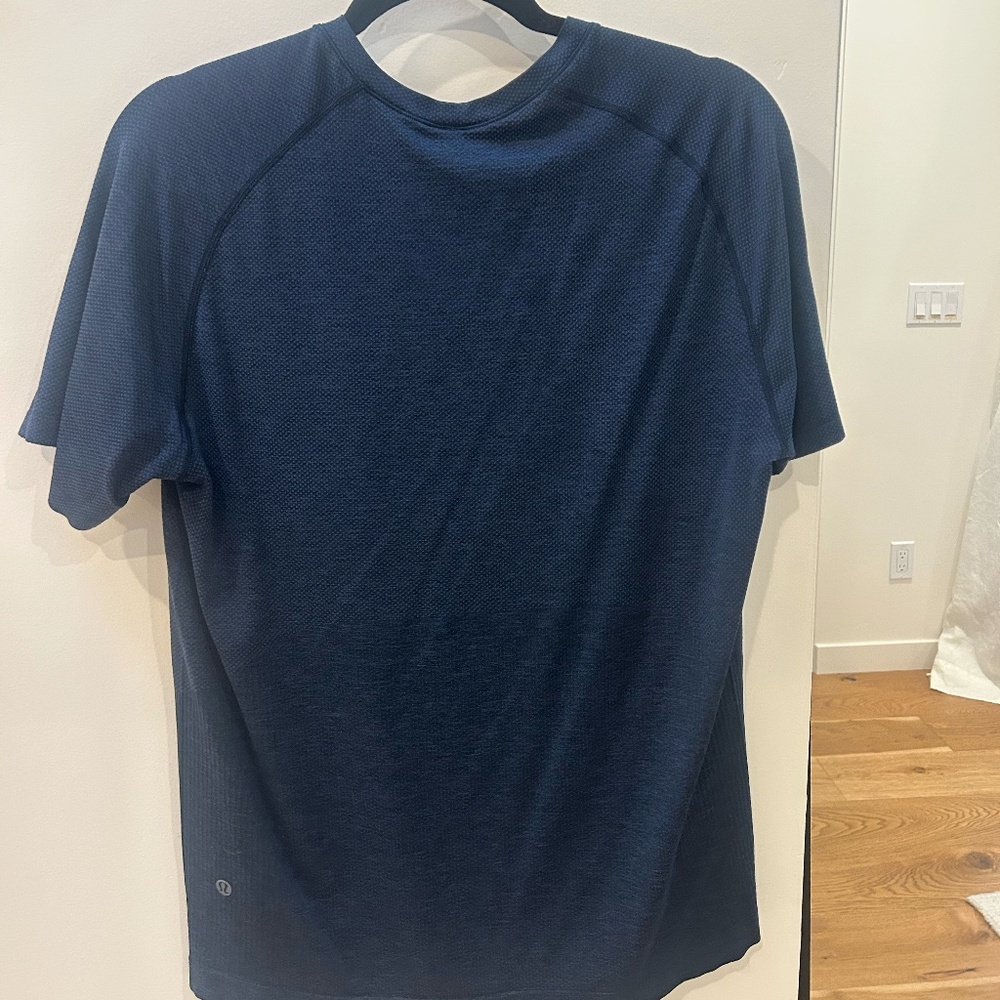 Lululemon Men's Metal Vent Tech Short Sleeve Shirt